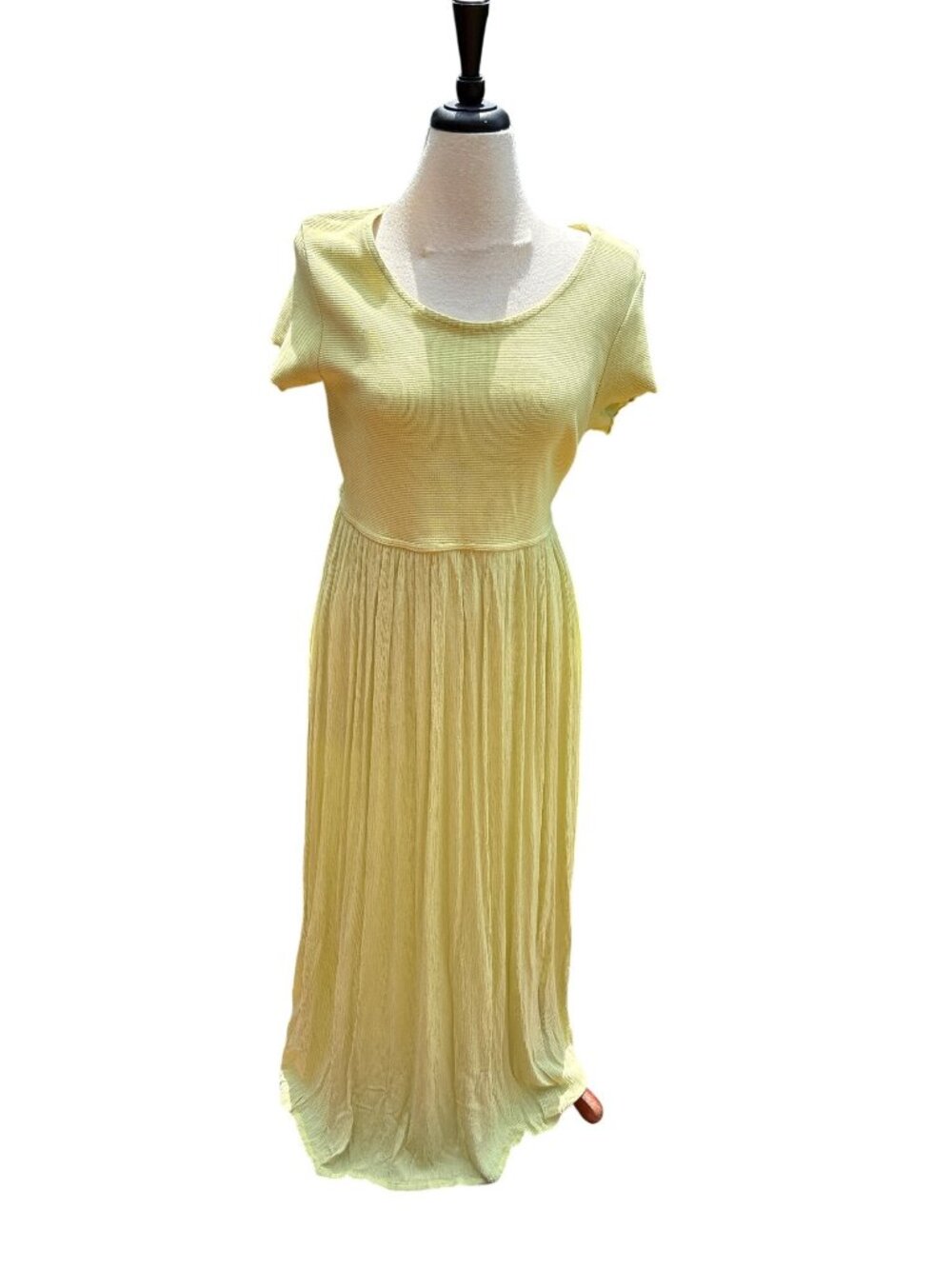 Light Summery Long Butter Yellow Maxi Dress XL With Tag Bobbie Brooks Womens